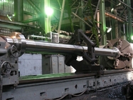 Eje del acero de aleación de la forja 4140 Sae1045 C45e con la superficie que trabaja a máquina del CNC